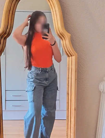 Lara, 20