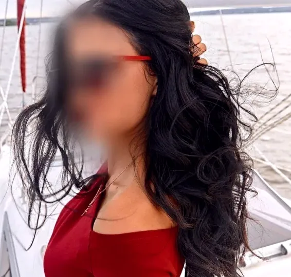 Natalie, 35