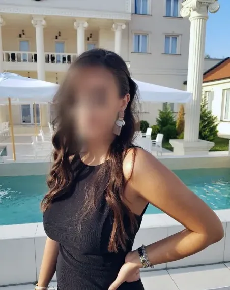 Priya, 29
