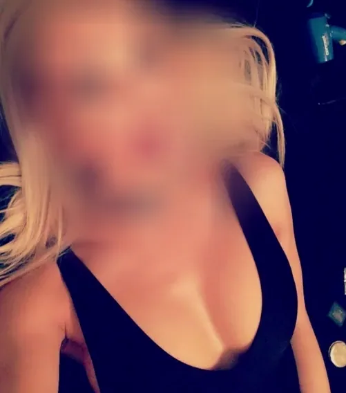 Stacey, 36