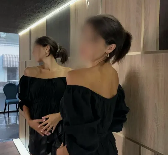 Yasmin, 33